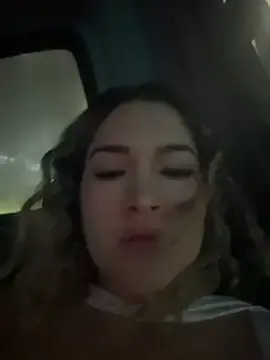 Stripchat Watch Live Sex Cams of Sara_smiiith211
