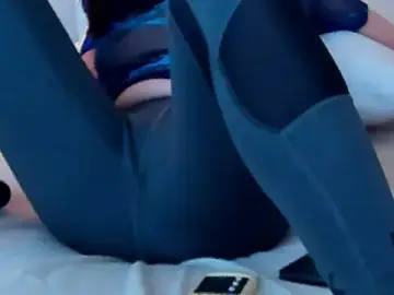 Stripchat Live Sex of JuliaHunts