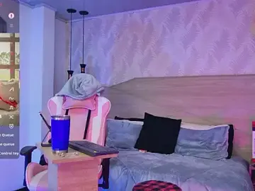 Stripchat Best live sex cam show of kylliefox_