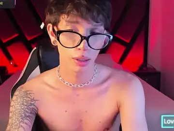 Stripchat Live Sex of AndyWiilliams