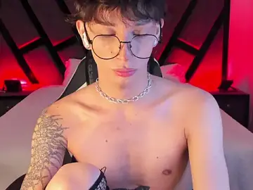 Stripchat Sex Chat of AndyWiilliams