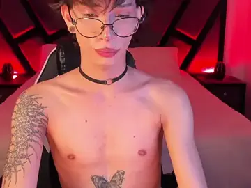 Stripchat Free Porn Cam of AndyWiilliams