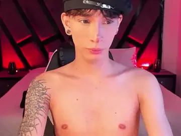 Stripchat Free Porn Cam of AndyWiilliams