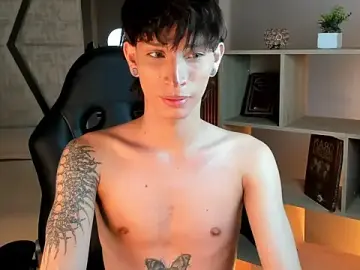 Stripchat Adult Webcam of AndyWiilliams