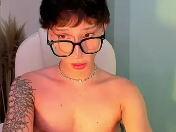 Stripchat Adult Video Chat of AndyWiilliams