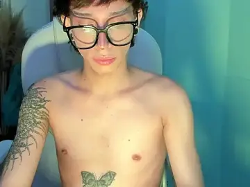 Stripchat Watch Live Sex Cams of AndyWiilliams