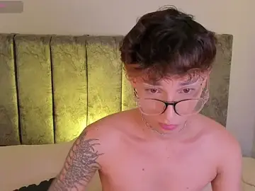 Stripchat Free Porn Cam of AndyWiilliams