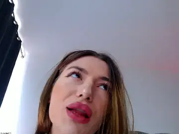 Stripchat Live Sex Cam of arianatattoos