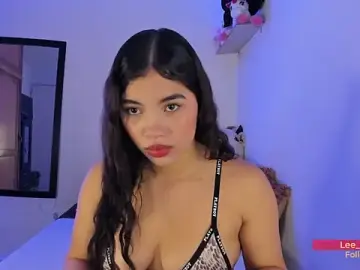 Stripchat Watch Live Sex Cams of Lee_Ash