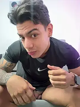 Stripchat Nude Webcam of BrayaanFit