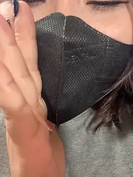 Stripchat Live Sex Cam of Emily-Nguyen