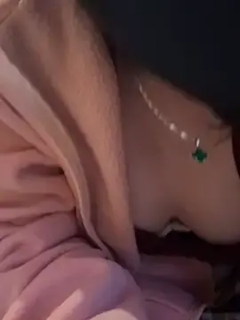 Stripchat Free Live Porn of Emily-Nguyen