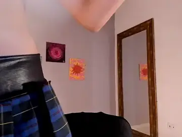 Stripchat Live Porn of Maia_W10