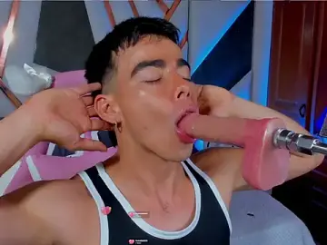 Stripchat Watch Live Sex Cams of Alejandro_karter18