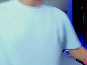 Stripchat Free Porn Cam of Alejandro_karter18