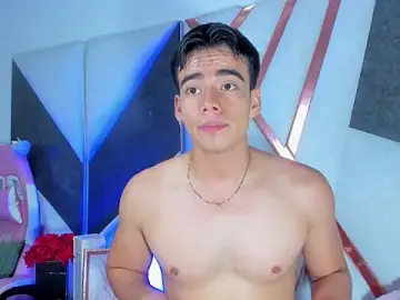 Stripchat Live Sex of Alejandro_karter18