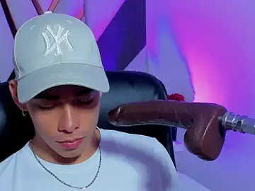 Stripchat Best Webcam of Alejandro_karter18