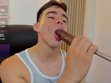 Stripchat Best live sex cam show of Alejandro_karter18
