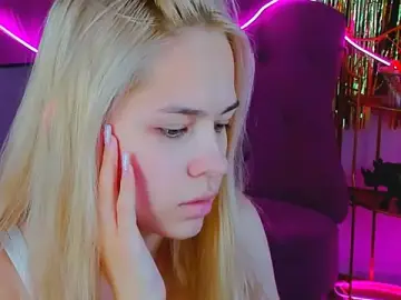 Stripchat Watch Live Sex Cams of UliaNeer