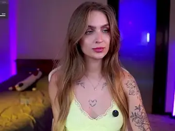 Stripchat Live Sex Cam of Kamila_icee