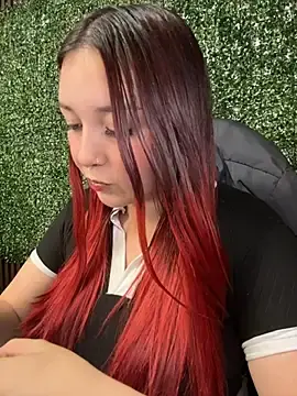 Stripchat Adult Webcam of Karen18_boobs