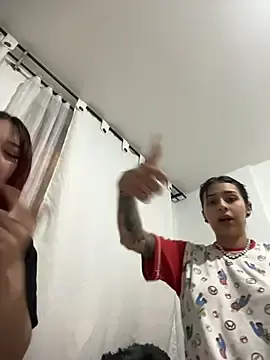 Stripchat Adult Webcams of Karen18_boobs