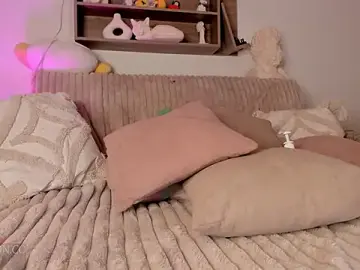 Stripchat Free Porn Cam of itsaraa