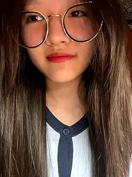 Stripchat Adult Video Chat of Krixxi22