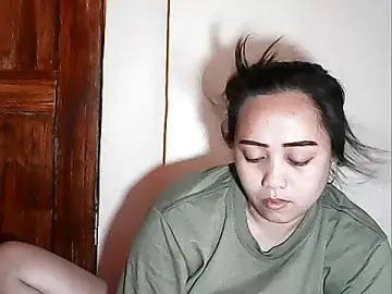 Stripchat Live Sex Cam of Pinay_Chubby20