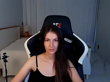 Stripchat Free Porn Cam of upssnowy