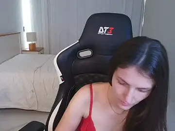 Stripchat Free Porn Cam of upssnowy