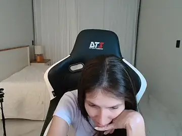 Stripchat Free Live Porn of upssnowy