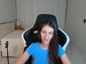 Stripchat Sex Cam of upssnowy