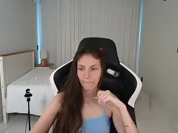 Stripchat Free Porn Cam of upssnowy