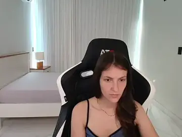 Stripchat Sex Cam of upssnowy