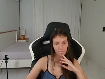 Stripchat Sex Cam of upssnowy