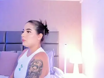 Stripchat Free Porn Cam of SpicySugar_