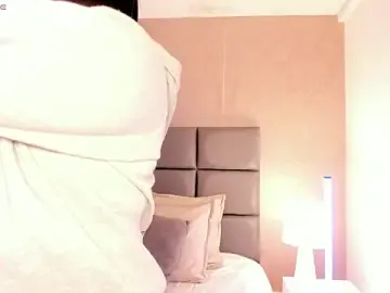 Stripchat Free Live Porn of SpicySugar_