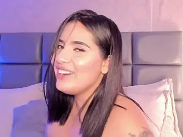 Stripchat Sex Cam of SpicySugar_