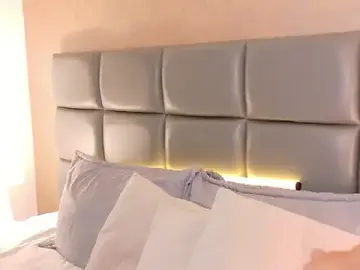 Stripchat Live Sex Cam of SpicySugar_