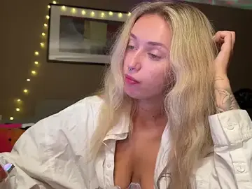 Stripchat Sex Chat of _Kiss_me_hard_