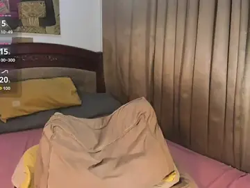 Stripchat Free Porn Cam of maviehugecock