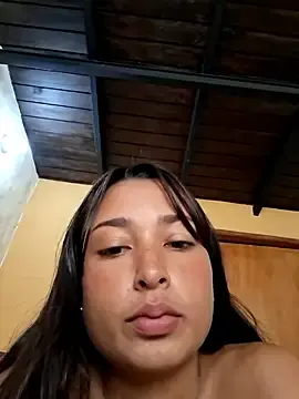 Stripchat Live Sex Cam of Bonnie_Clydeee