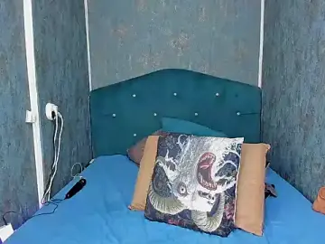 Stripchat Free Porn Cam of RedAssHottie