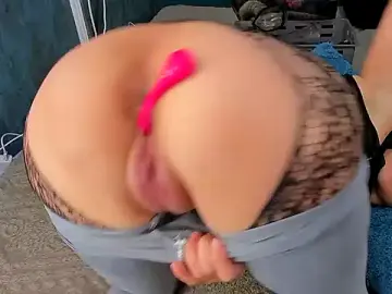 Stripchat Best live sex cam show of RedAssHottie