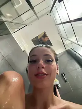 Stripchat Adult Webcam of RedAssHottie