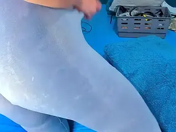 Stripchat Free Porn Cam of RedAssHottie