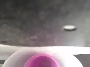 Stripchat Live Sex Cam of KandyHot_