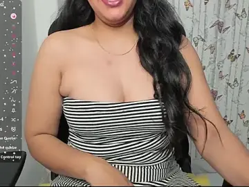 Stripchat Live Sex Cam of Smiley_Riya