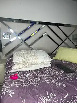 Stripchat Live Porn of maybelline69